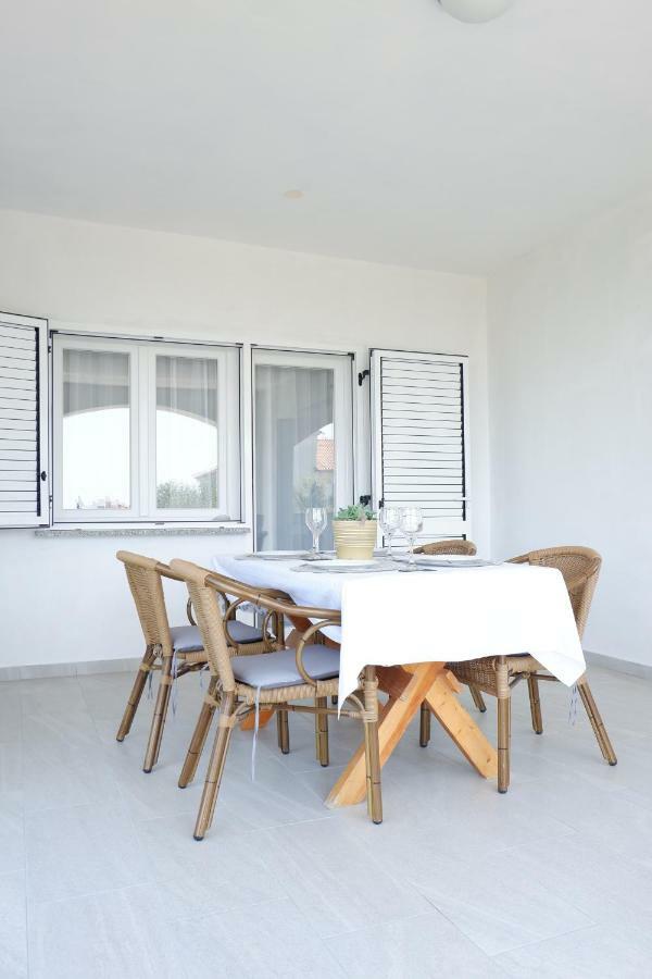 Apartment Ponos Krk Town Eksteriør billede